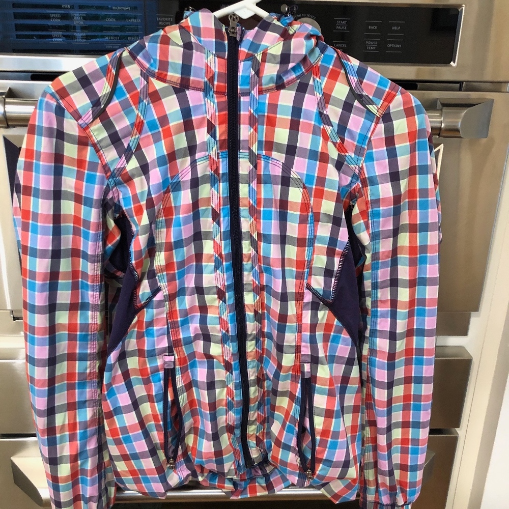 lululemon seawheeze plaid jacket 6